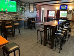 Macrocarpa Bar Leaner — photo 11 of 19