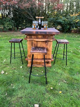 Macrocarpa Bar Leaner — photo 14 of 19