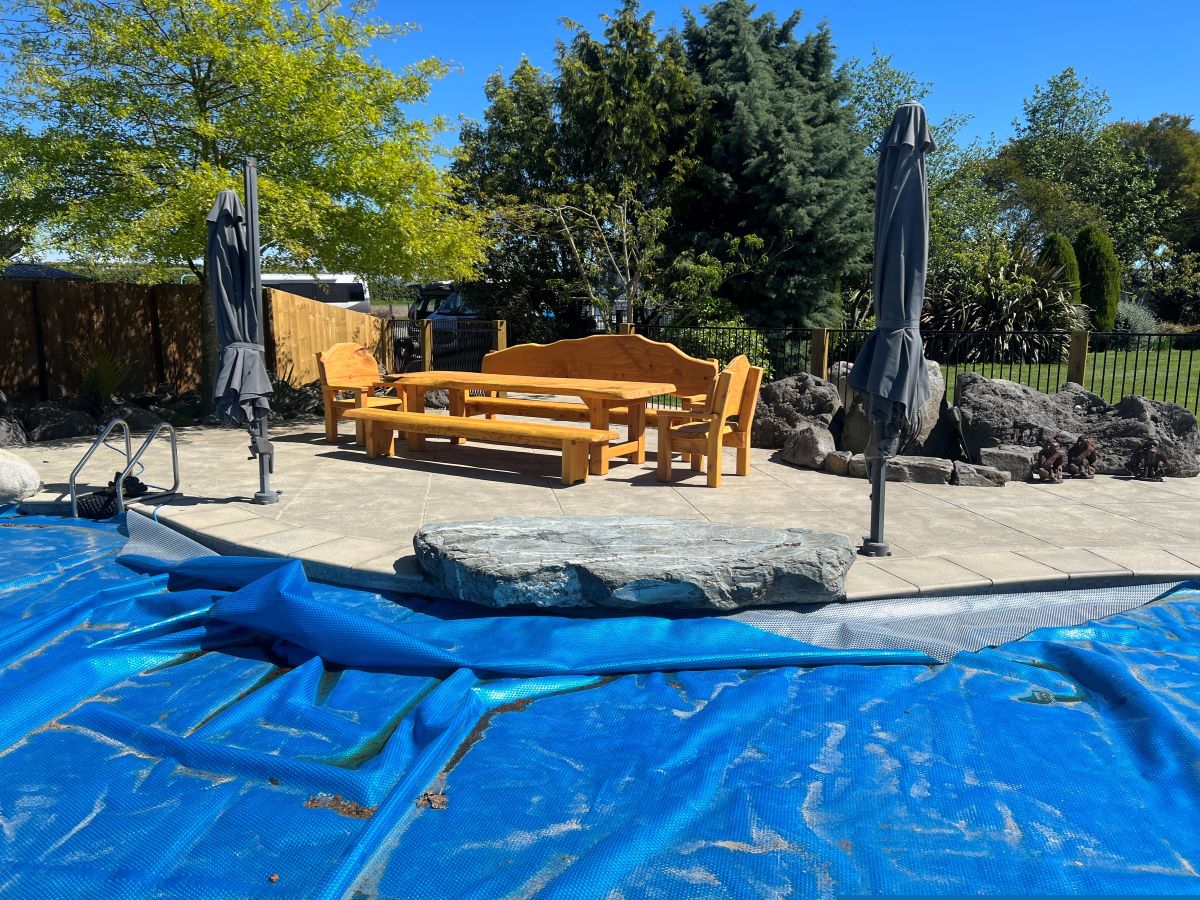 Lincoln Slab Table & Pews